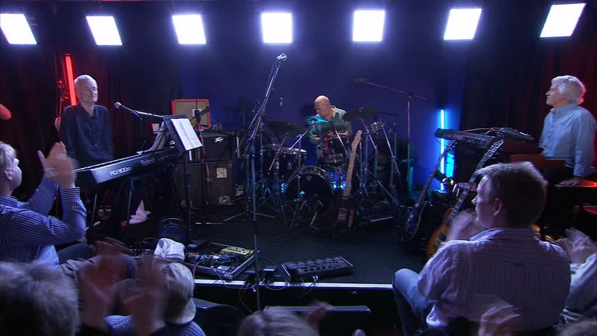 Van Der Graaf Generator Live in Concert at Metropolis Studios Background