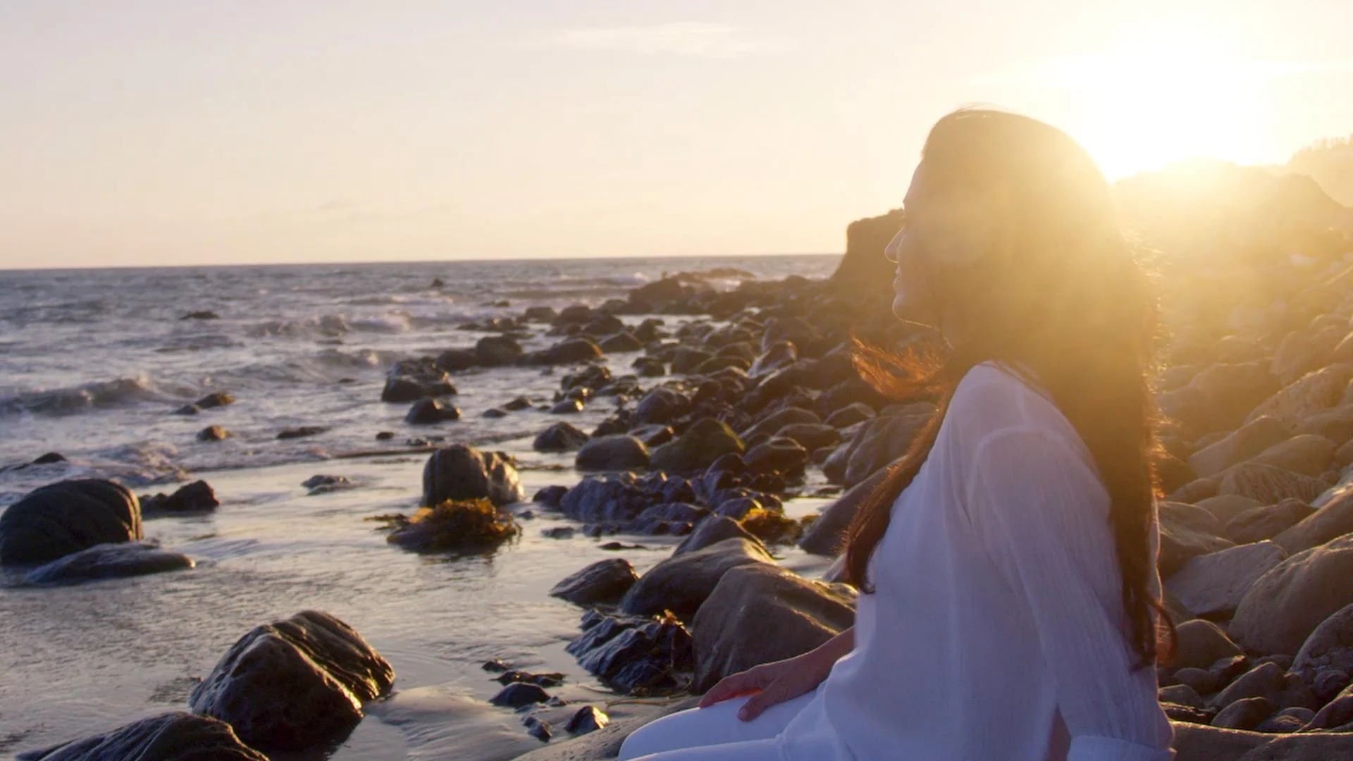 Unsinkable: The Secret to Bouncing Back Background