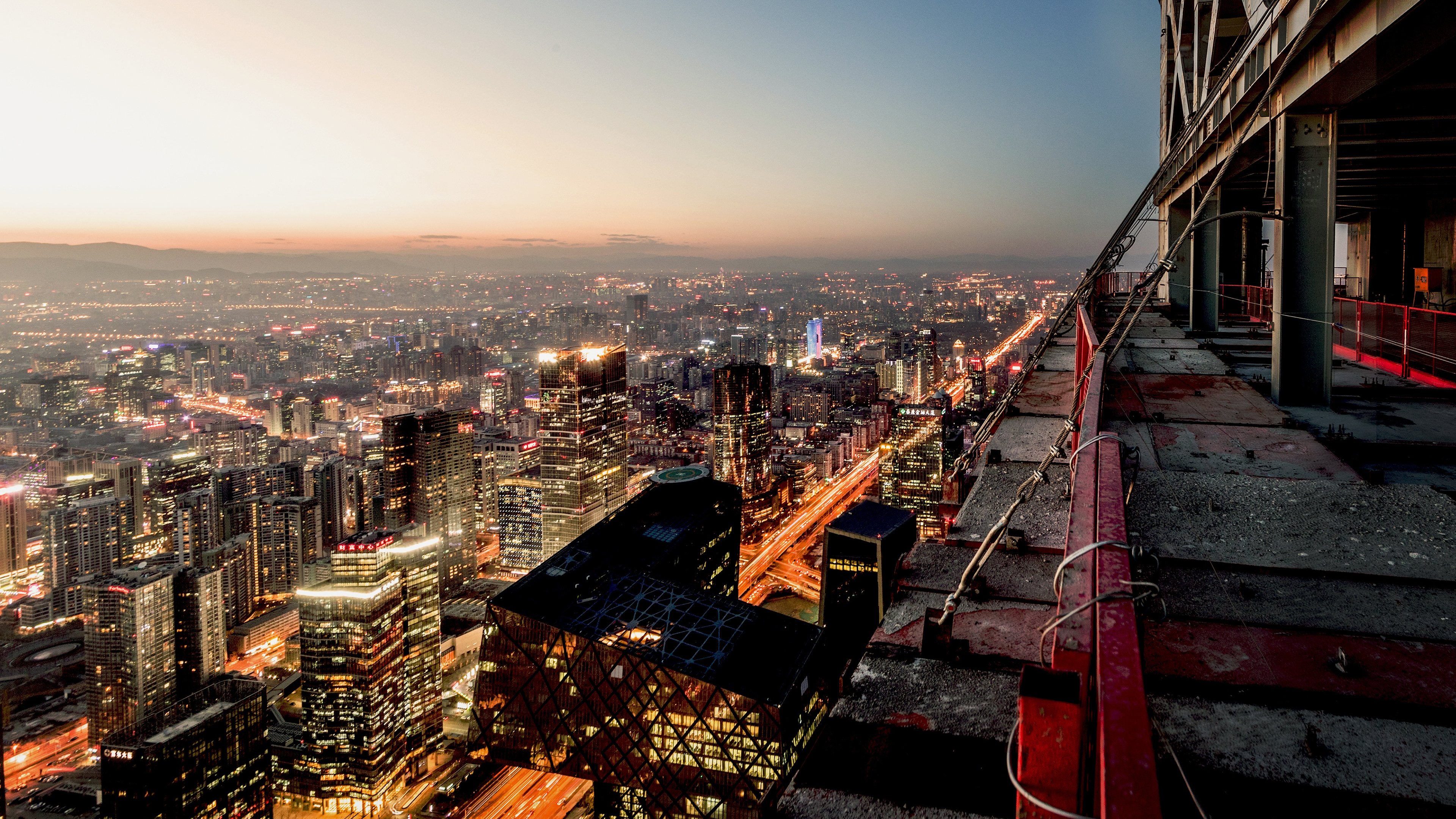 Building Giants Background