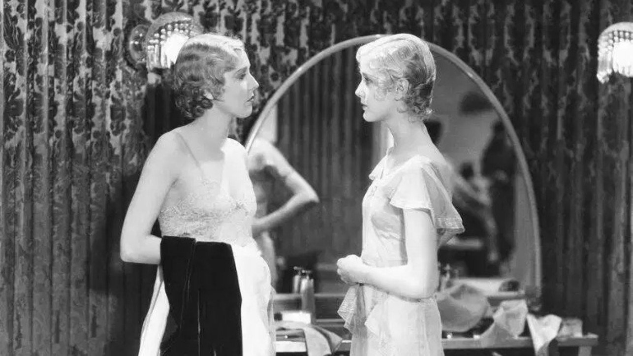 The Woman Between Background