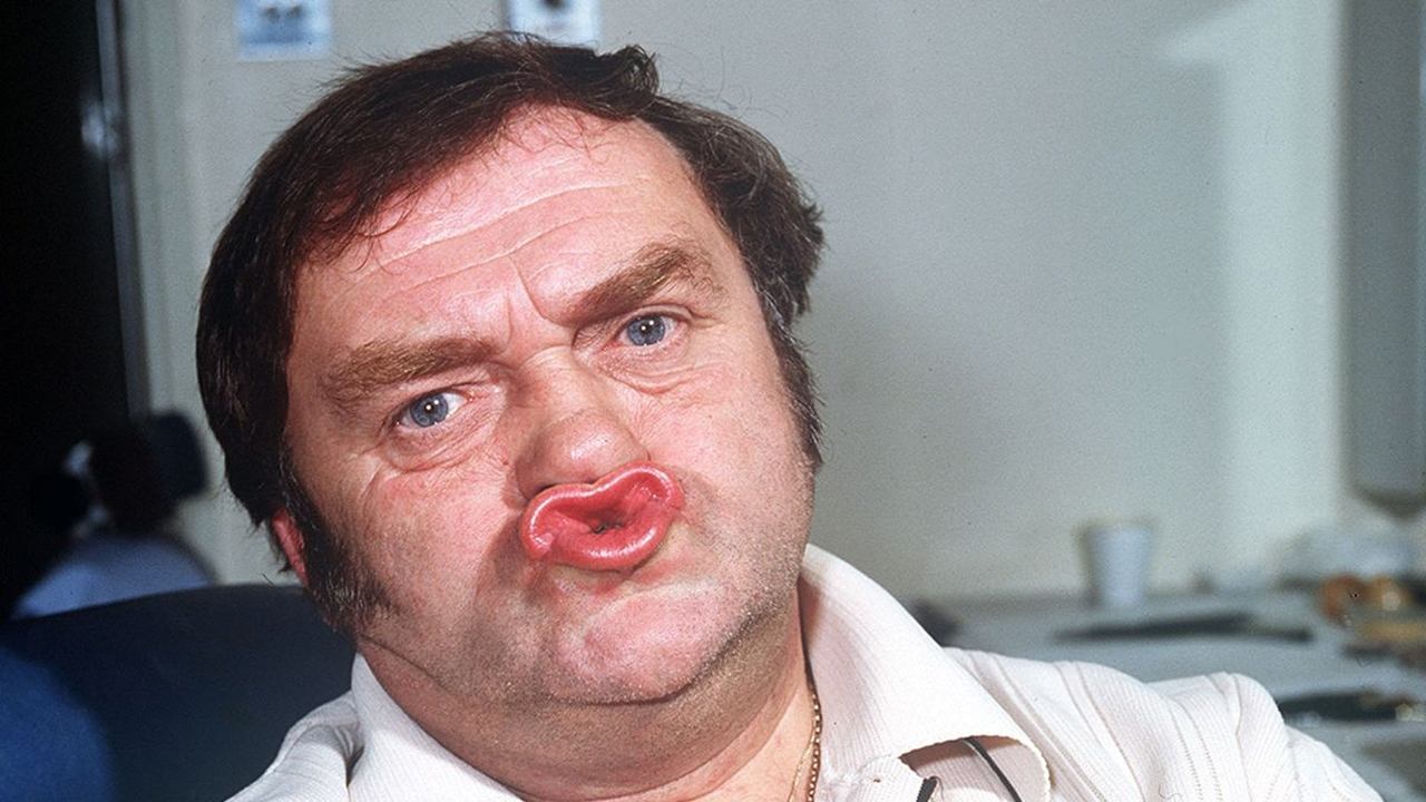 The Les Dawson Show Background