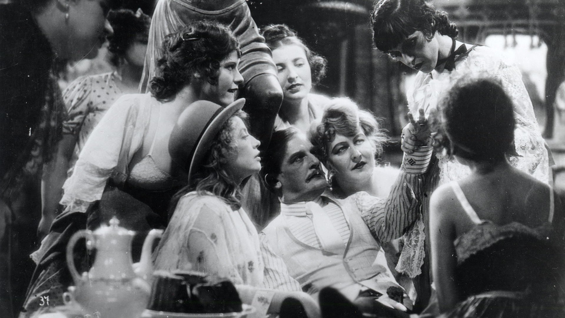 The Threepenny Opera Background