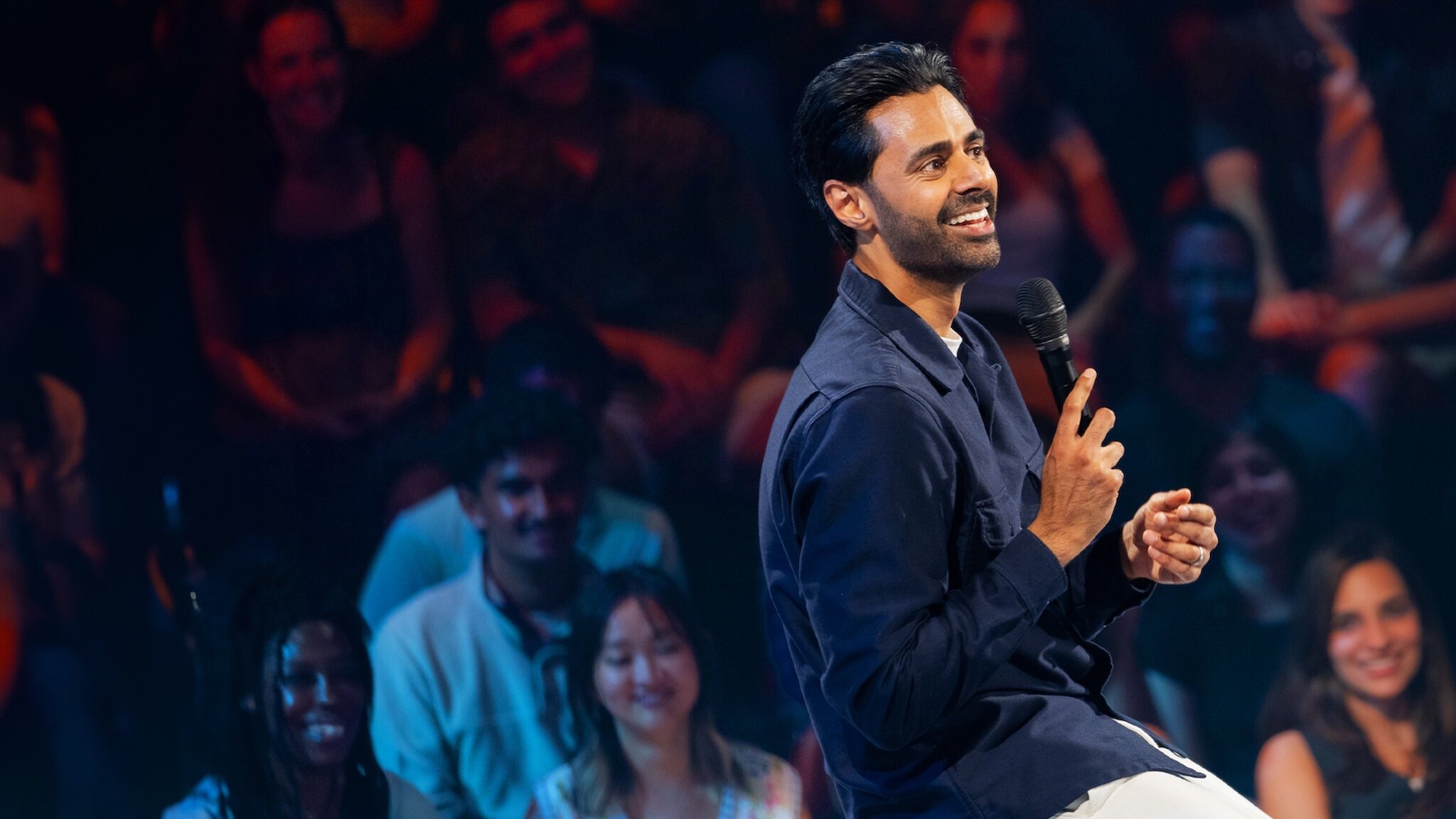 Hasan Minhaj: Off with His Head Background