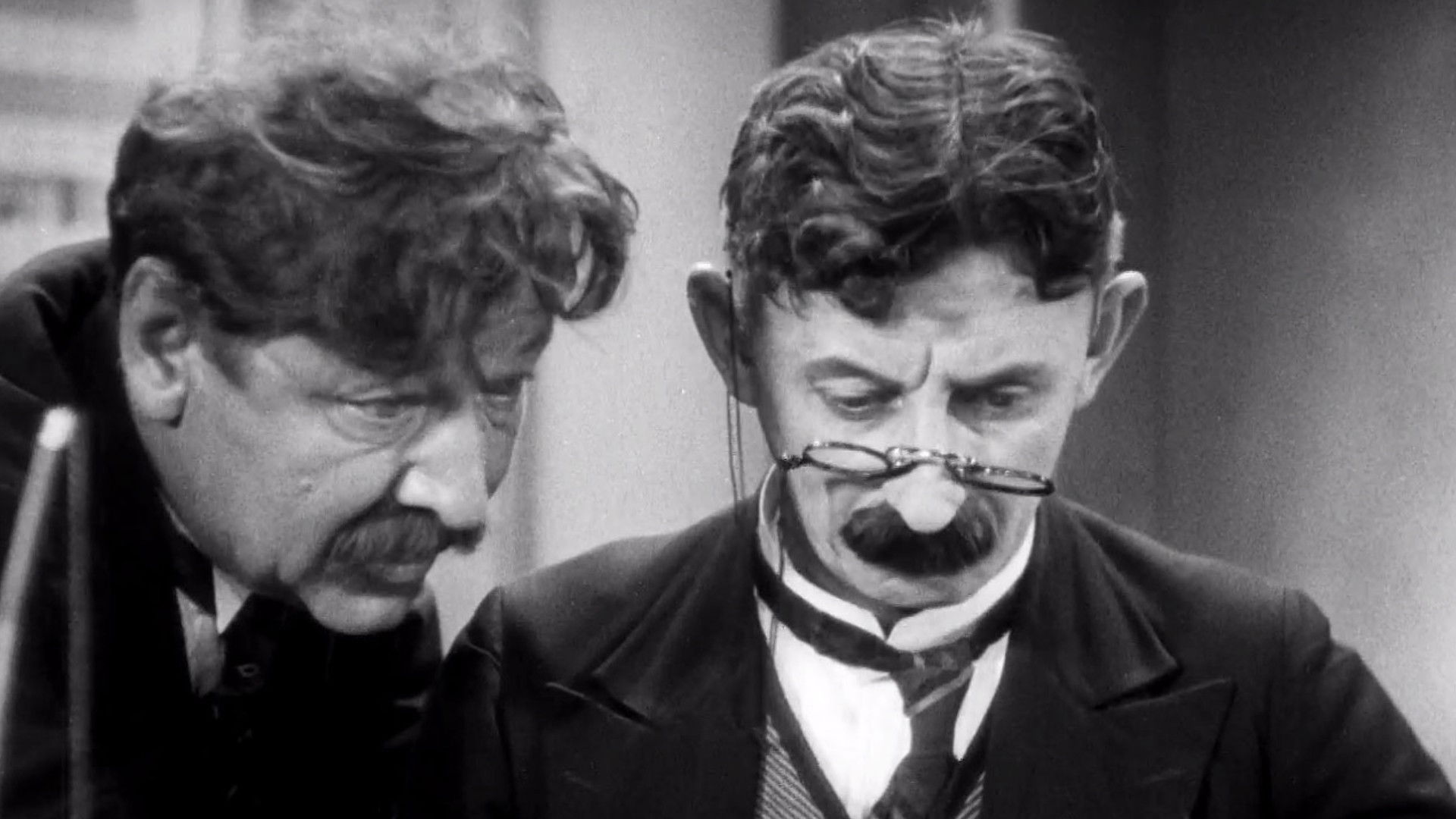 Business in Distress Background