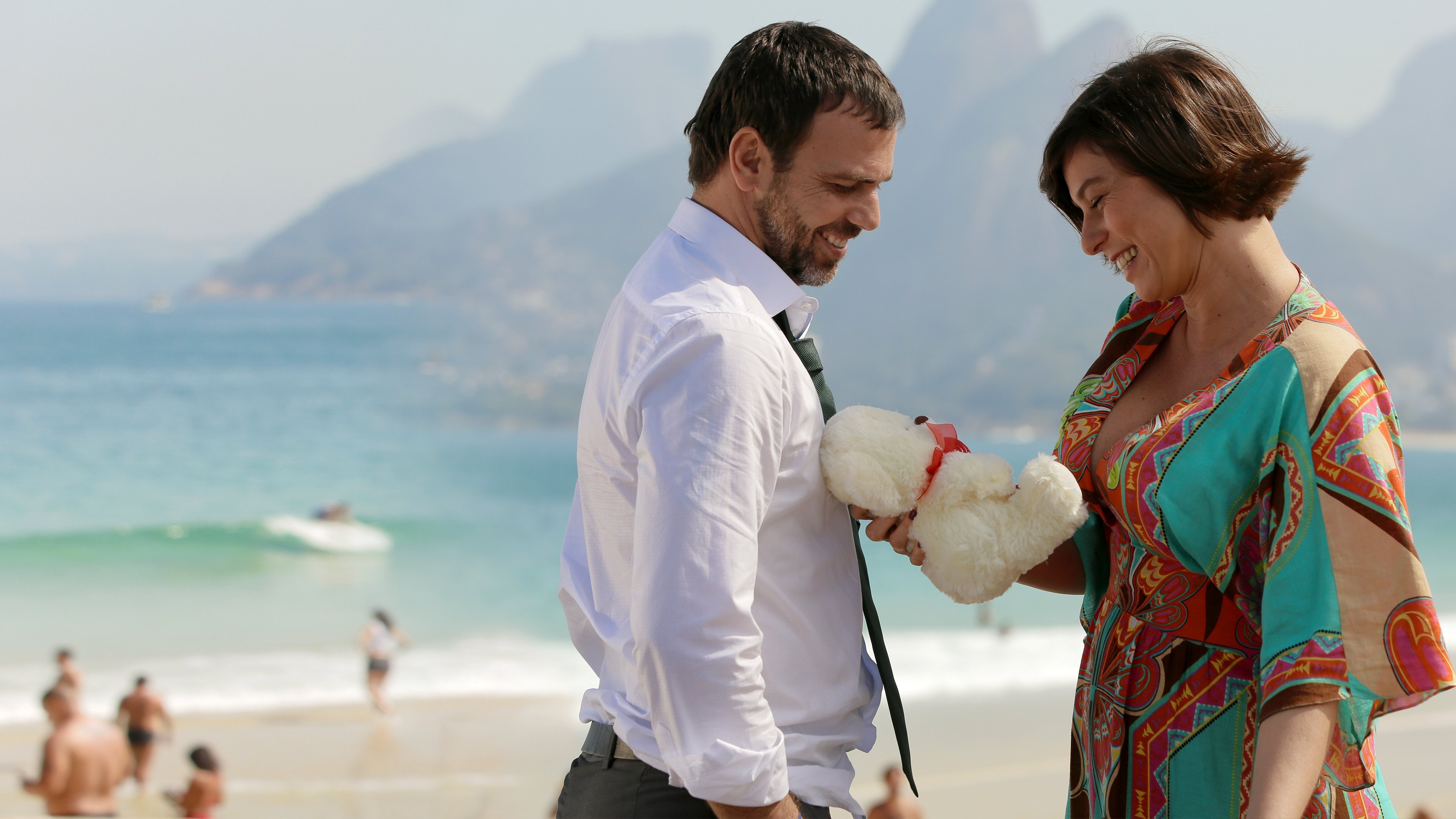 Doidas e Santas Background