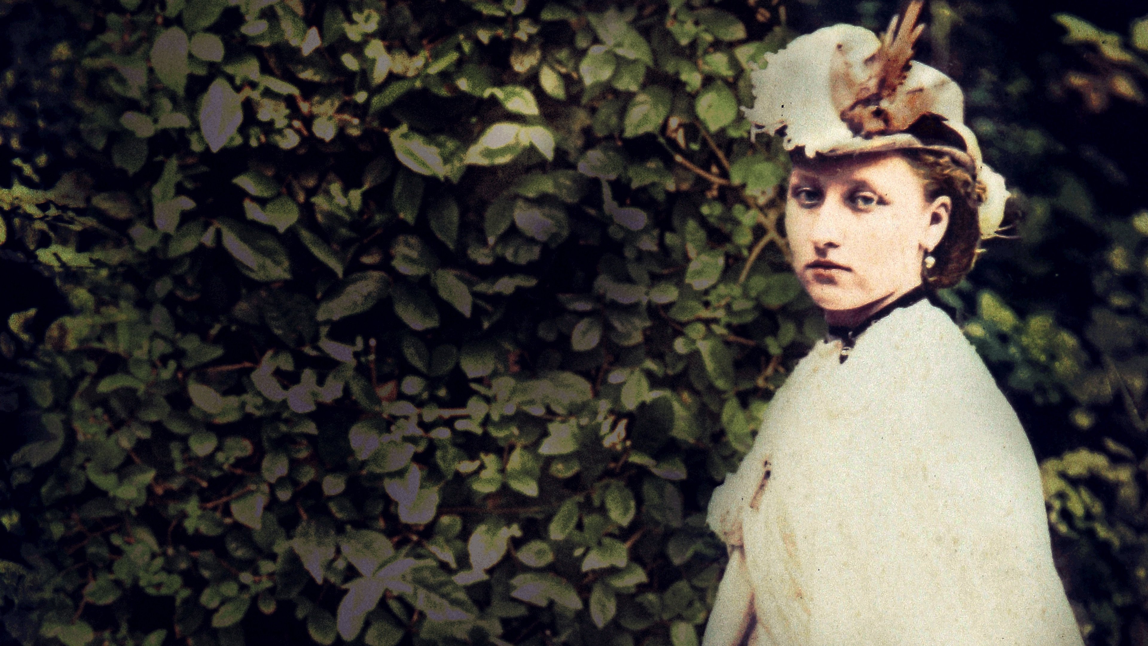 Queen Victoria and Her Nine Children Background