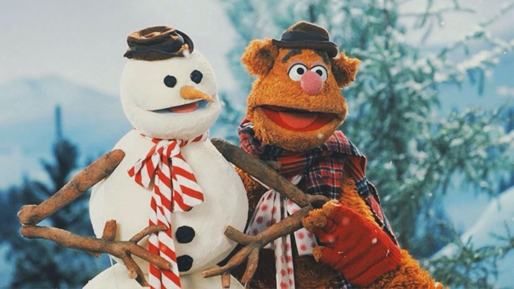 A Muppet Family Christmas Background