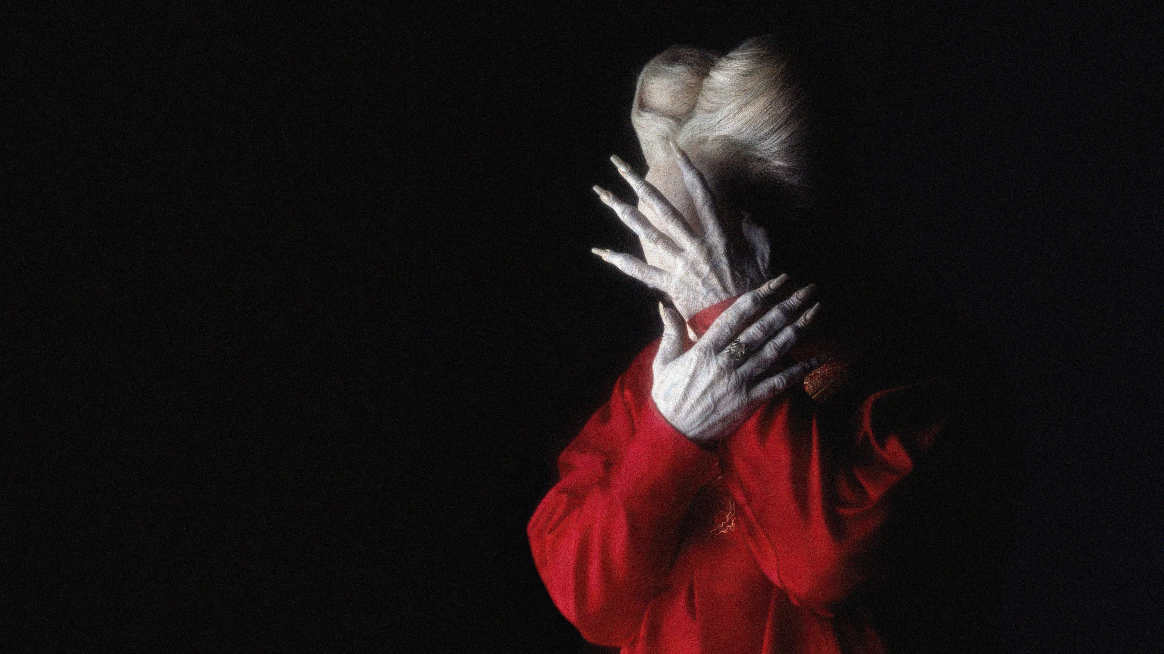 Bram Stoker's Dracula Background