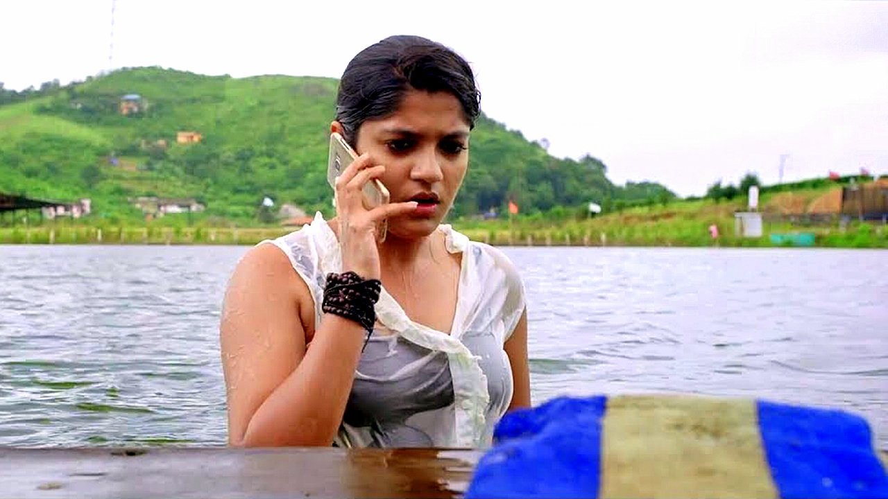 Sarvopari Palakkaran Background