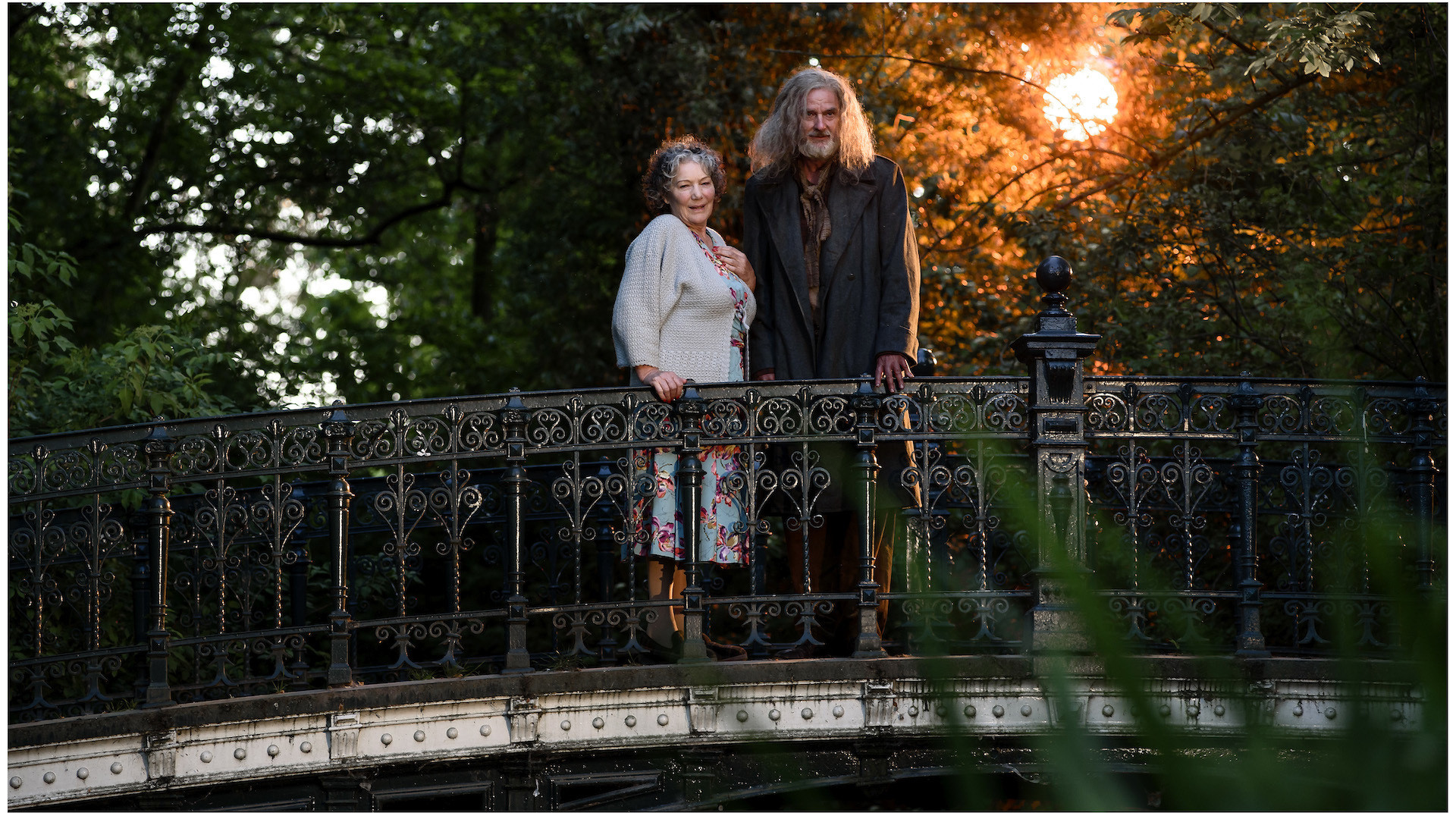 Life Is Wonderful Background