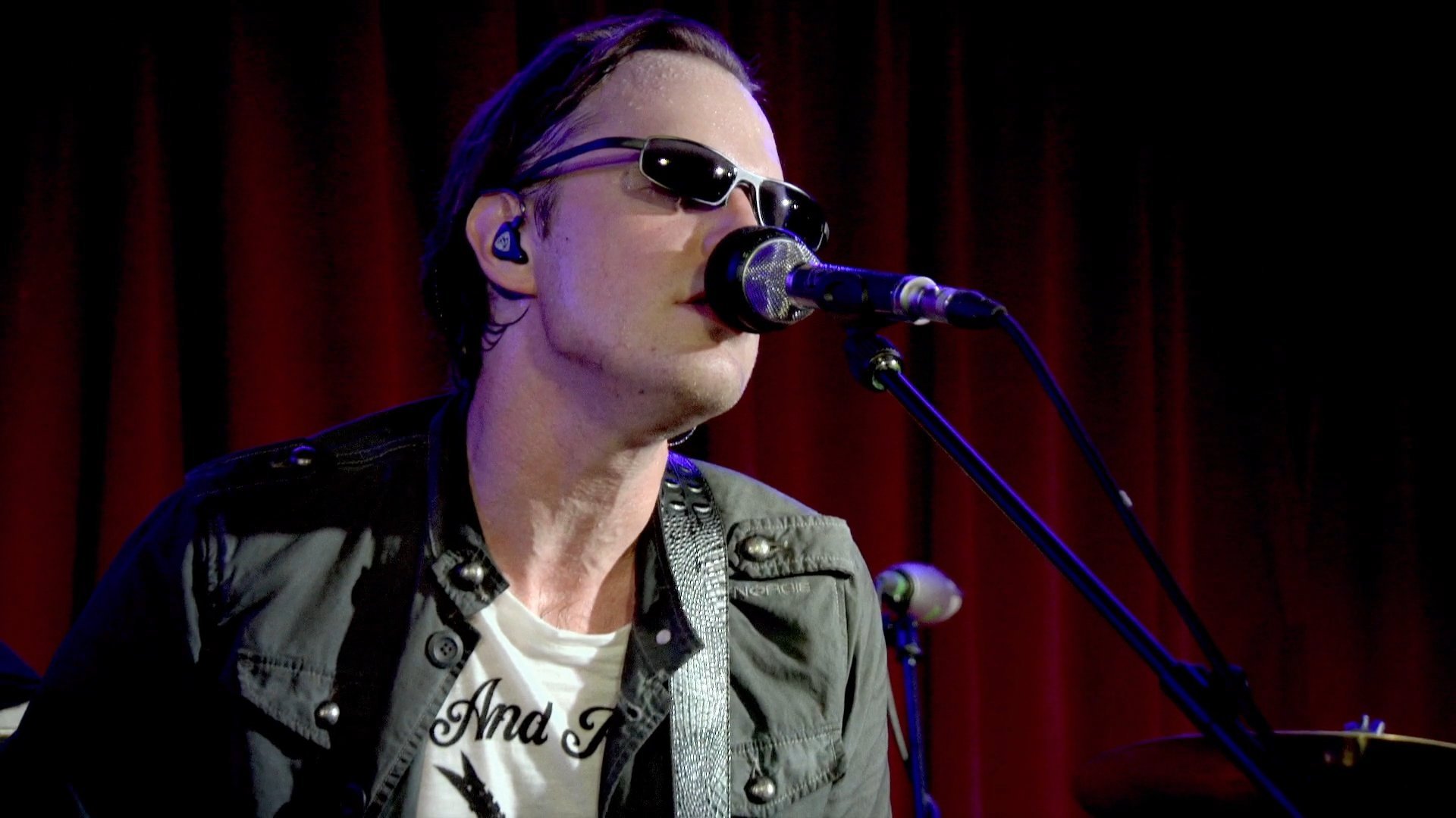 Joe Bonamassa: Tour de Force, Live in London [Night 1] - The Borderline Background