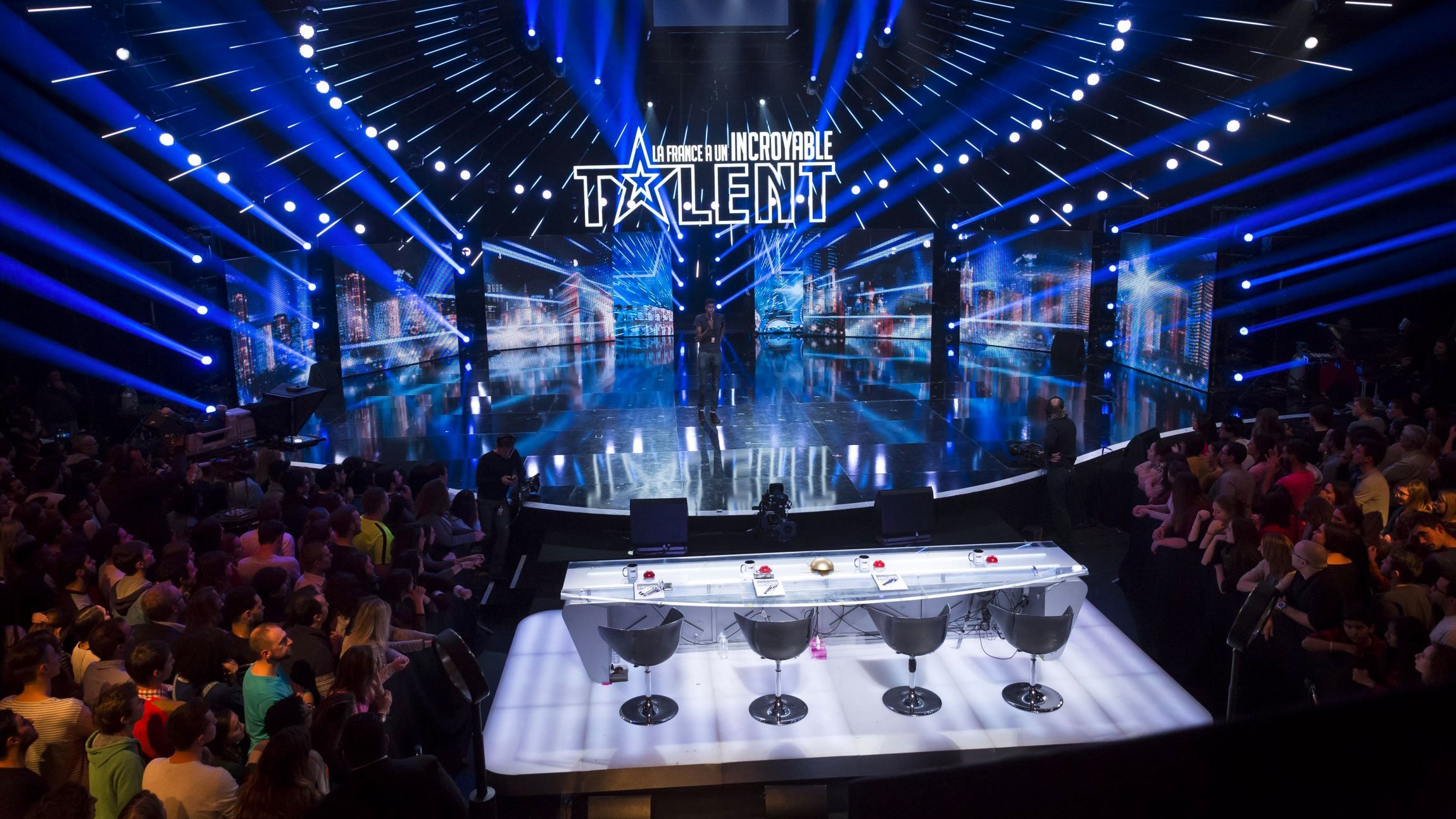 La France a un incroyable Talent Background