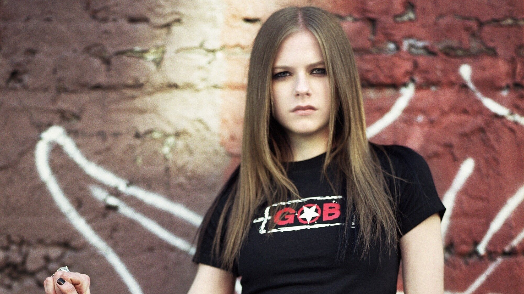 Avril Lavigne: My World Background