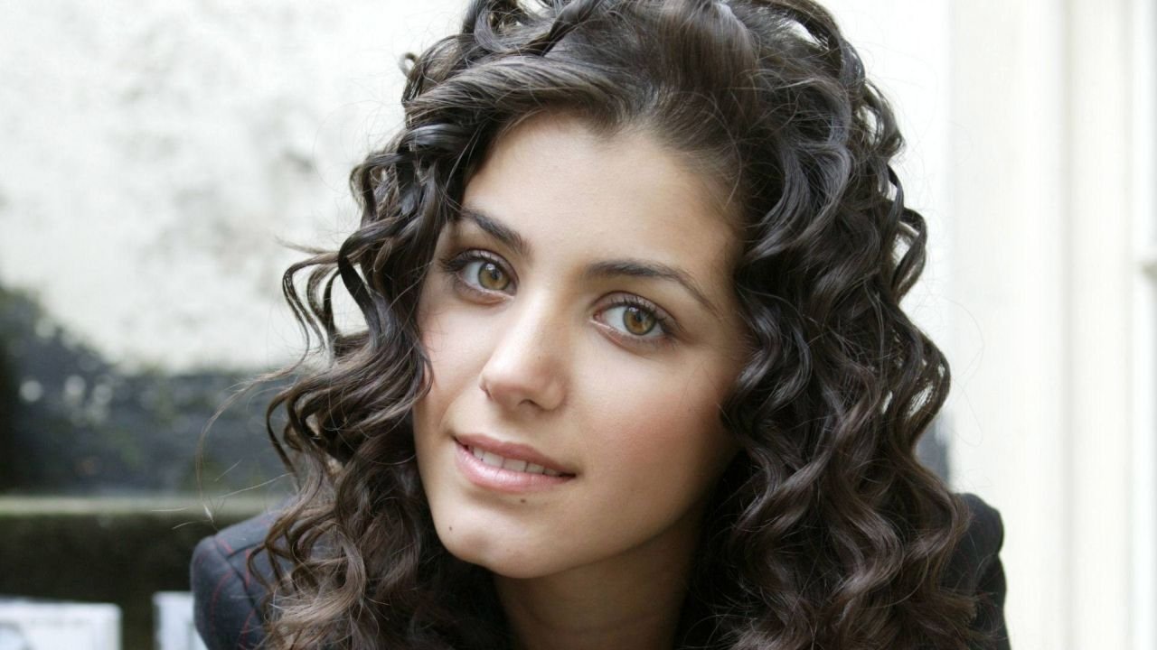 Katie Melua - The Katie Melua collection Background