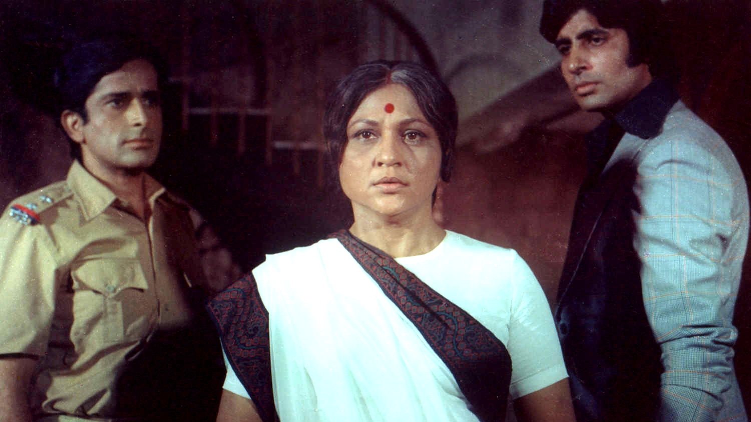 Deewaar Background