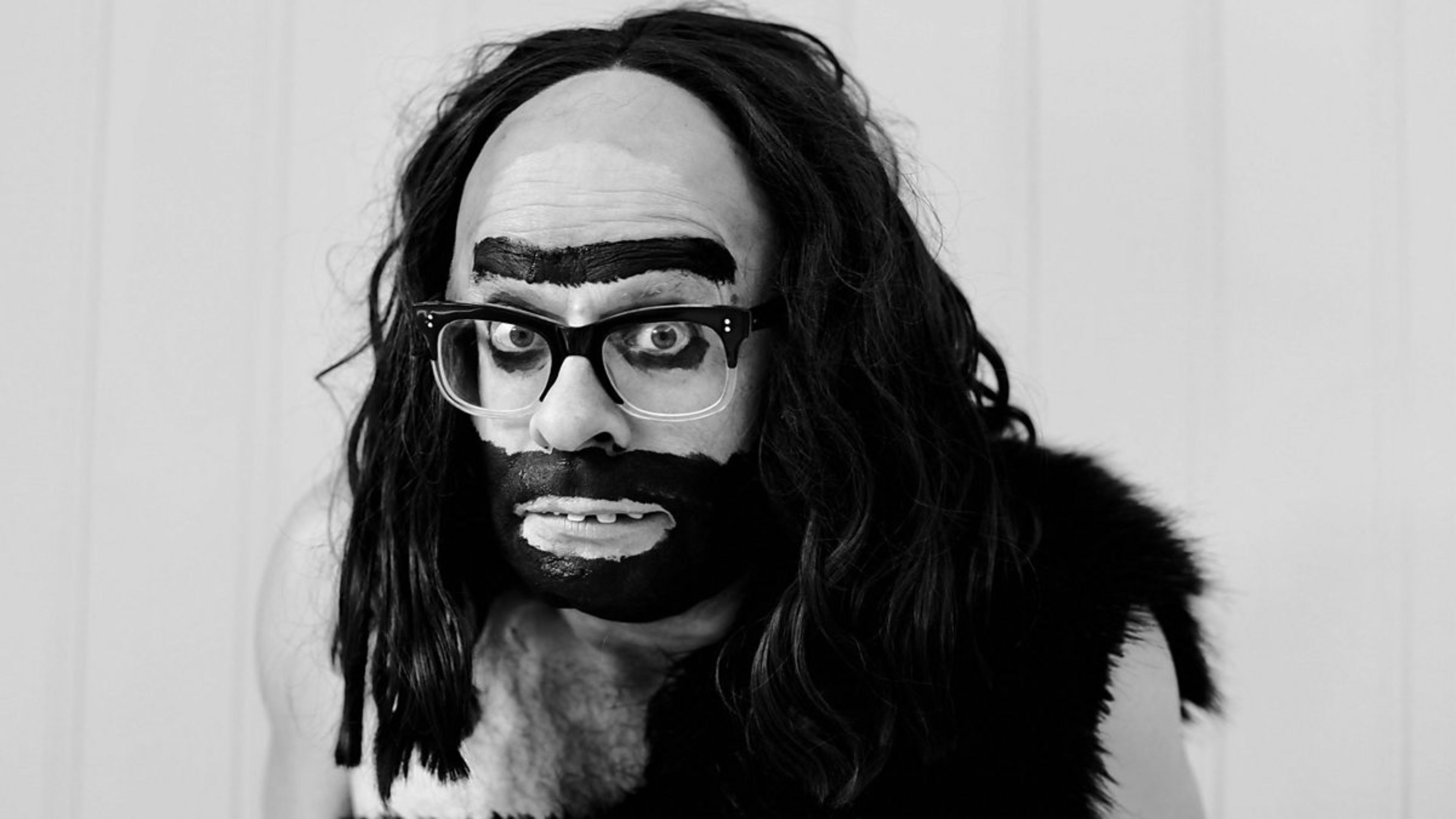 Harry Hill's Lonely Island Background