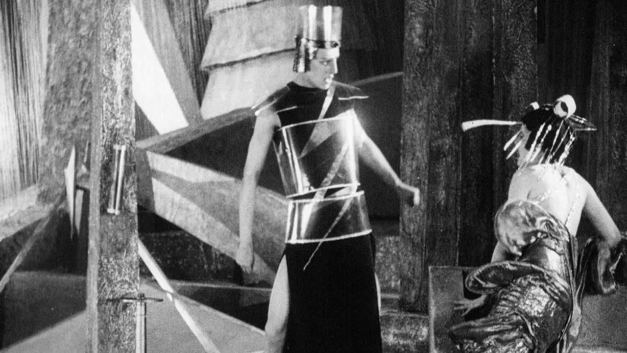 Aelita: Queen of Mars Background