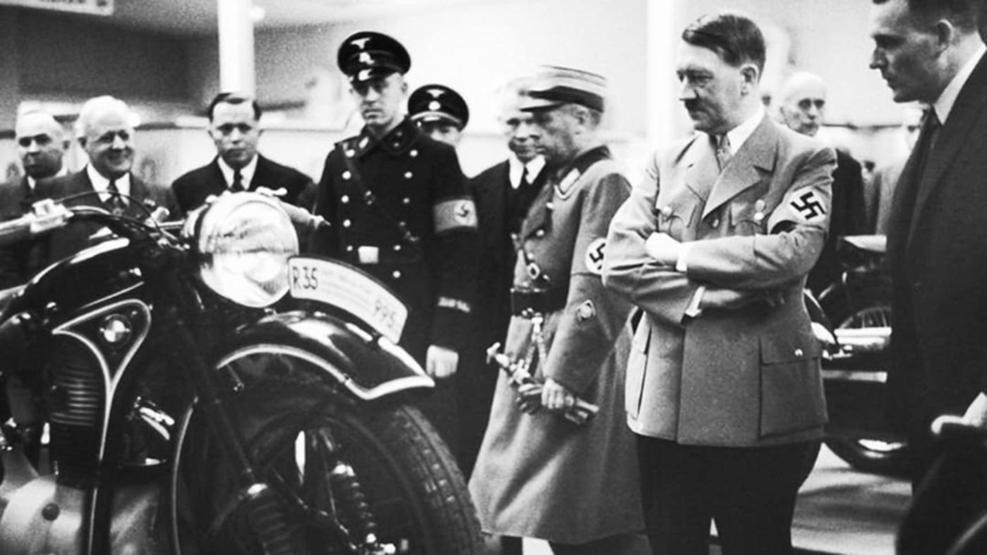 LES NAZIS ET l'argent Background