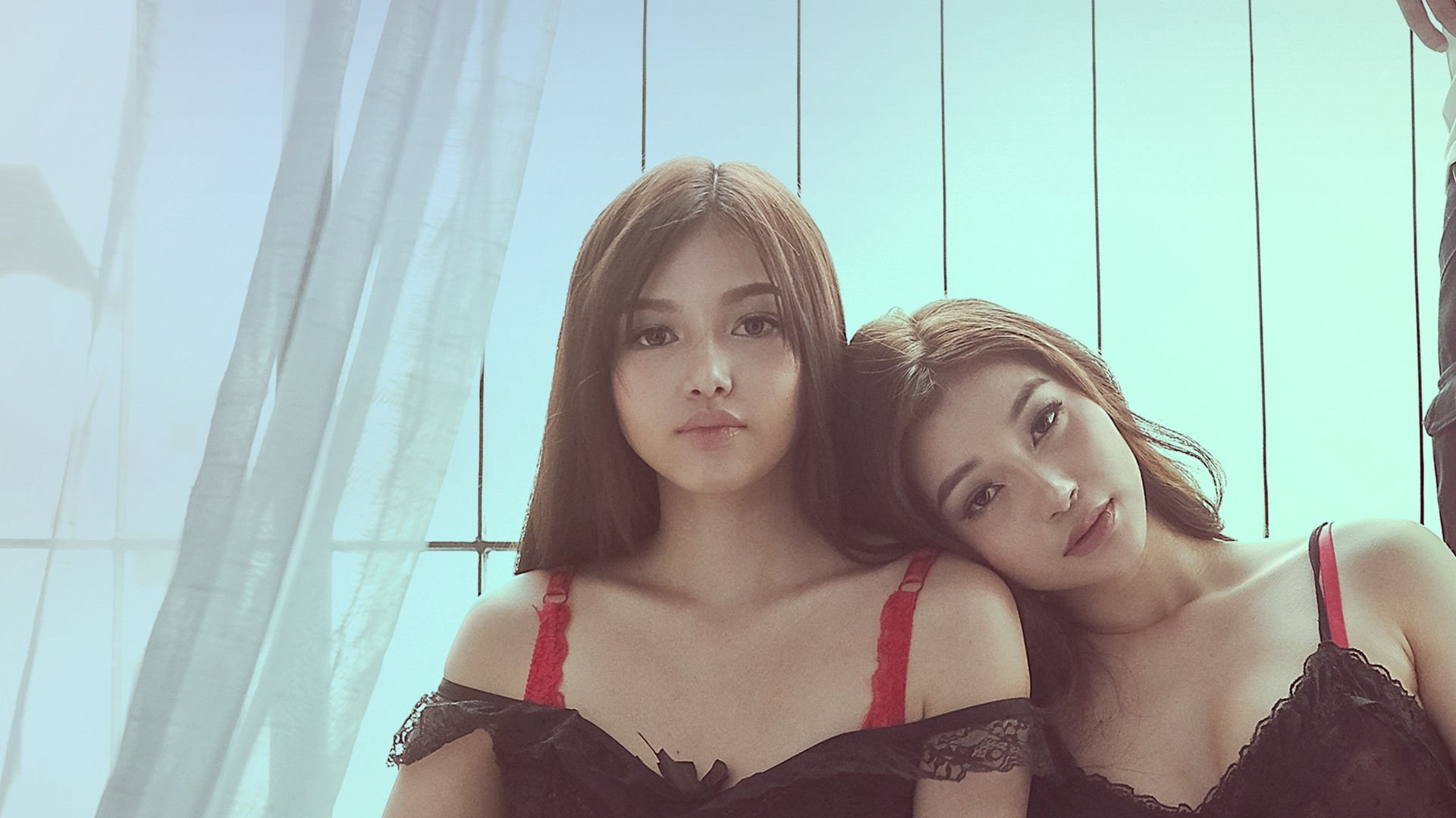 Package Deal Background