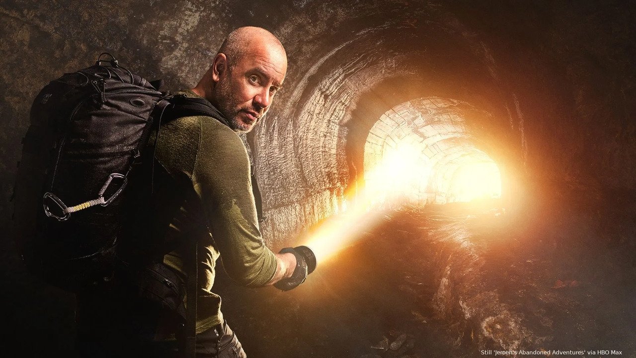 Jeroen's Abandoned Adventures Background