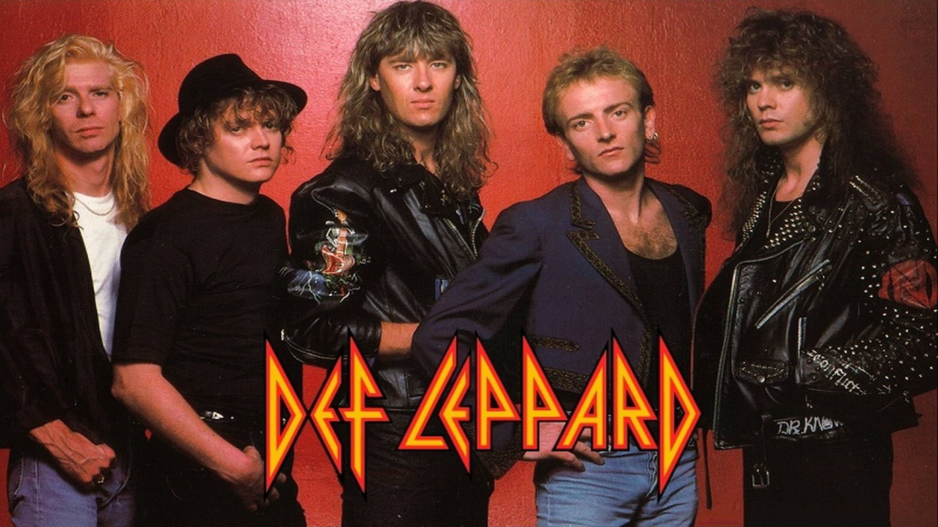 Def Leppard: Live - In The Round, In Your Face Background