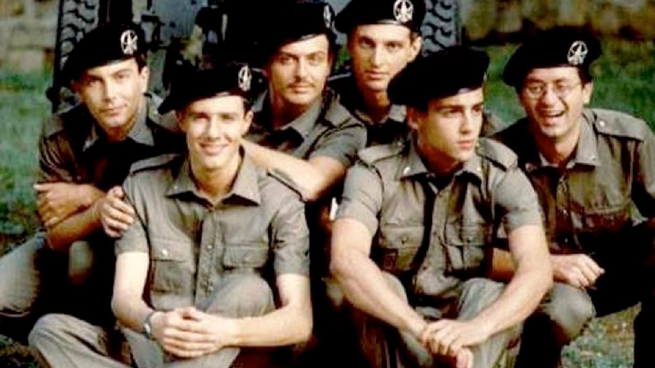 Classe Di ferro Background