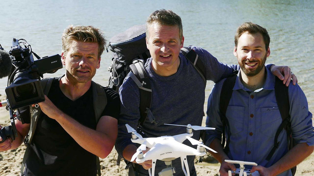 Dwars door de Middellandse Zee Background