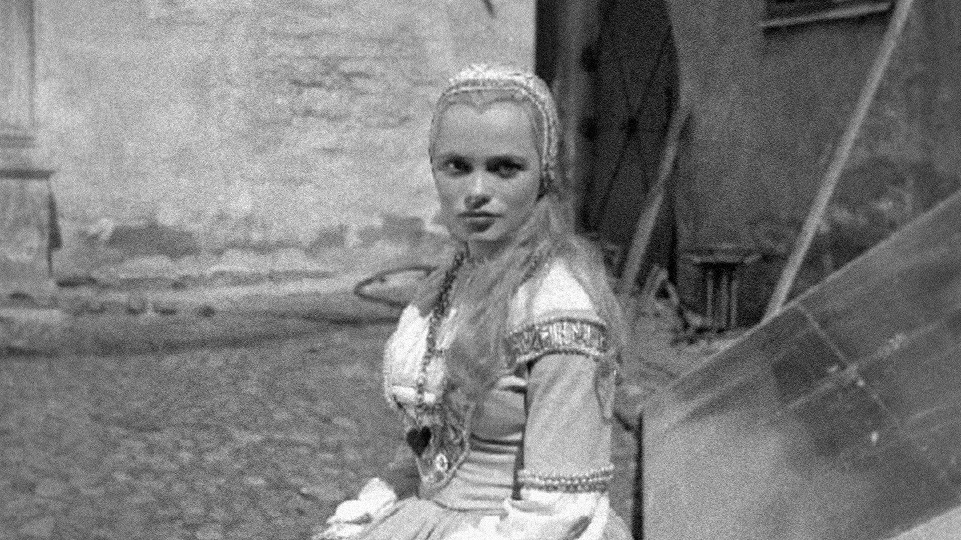 Karin Månsdotter Background