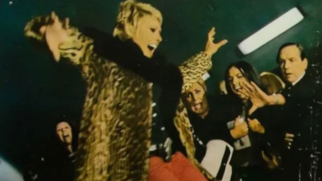 La muerte llama a las 10 Background