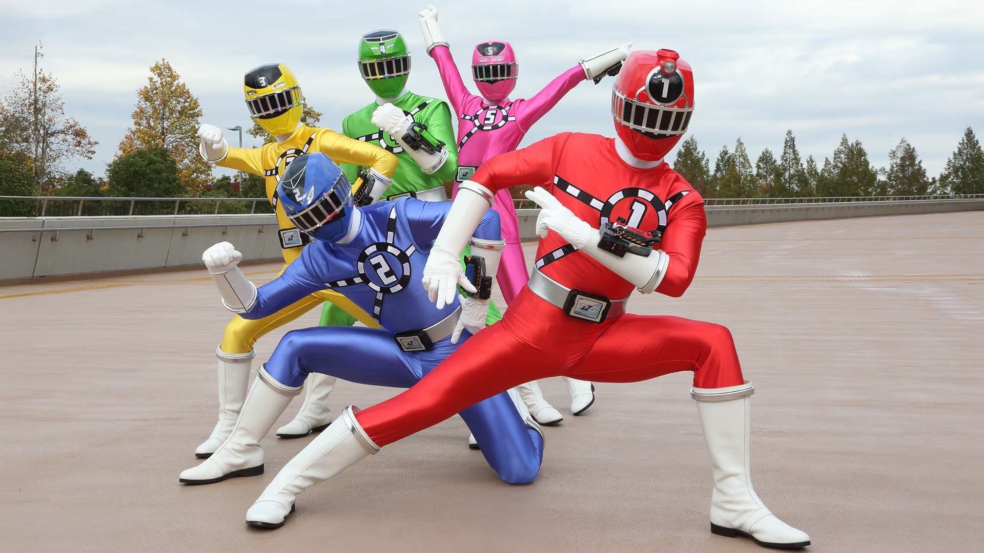 Ressha Sentai ToQger Background