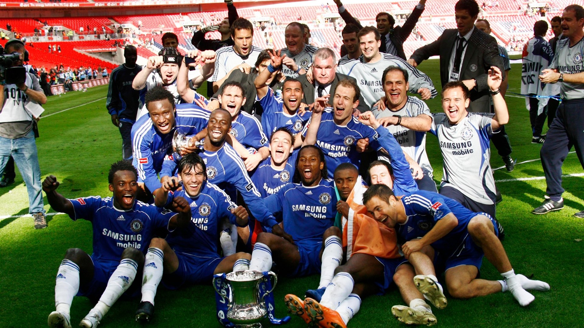 Chelsea FC - Season Review 2006/07 Background
