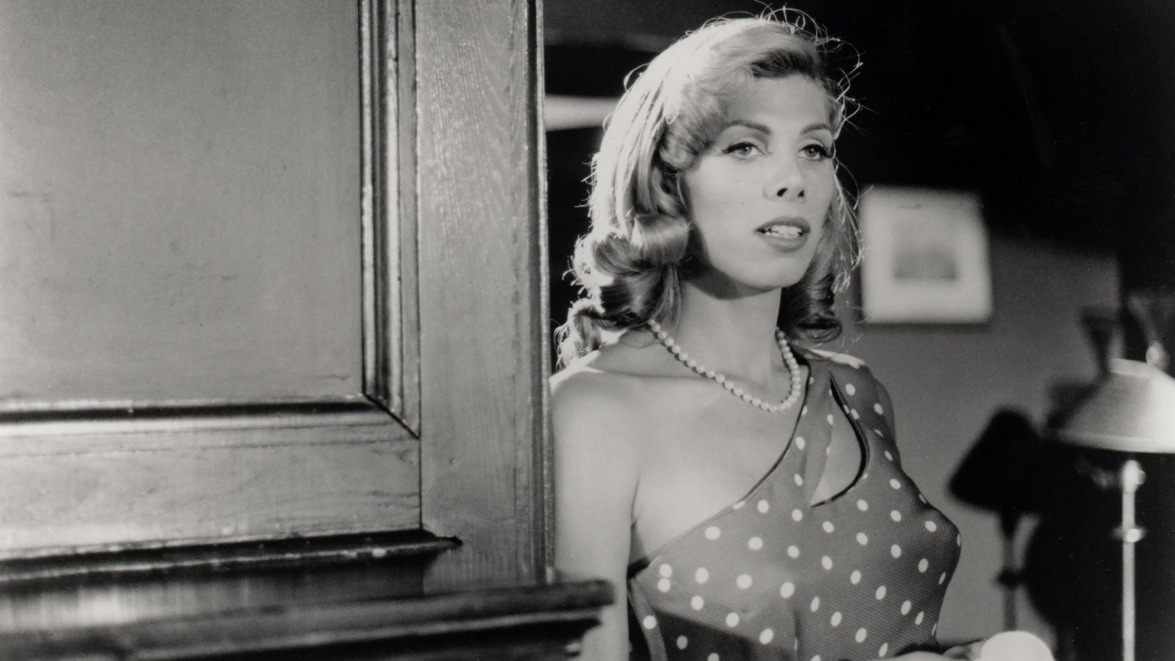 Mob Queen Background