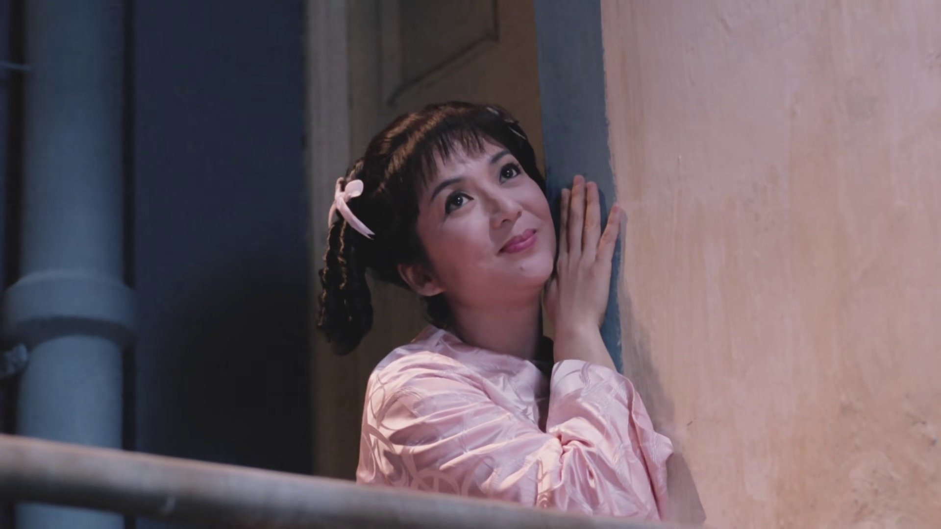 The Legendary La Rose Noire Background