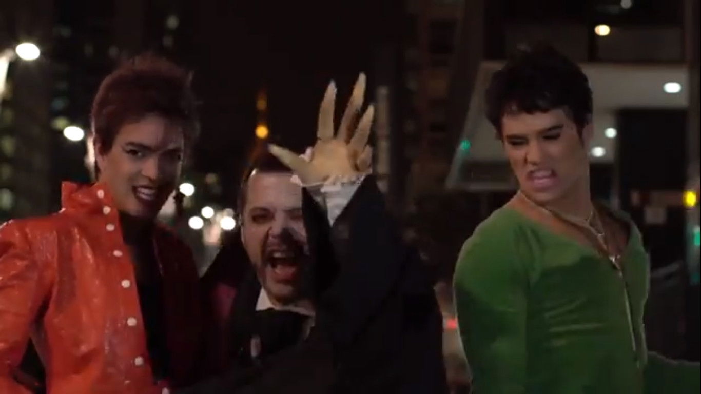 Filme B: O Vampiro da Paulista Background